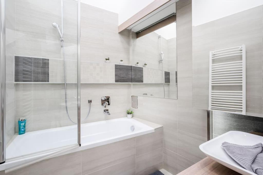 Szalag Utca 6 Luxurious Flat Castle District Lejlighed Budapest Eksteriør billede