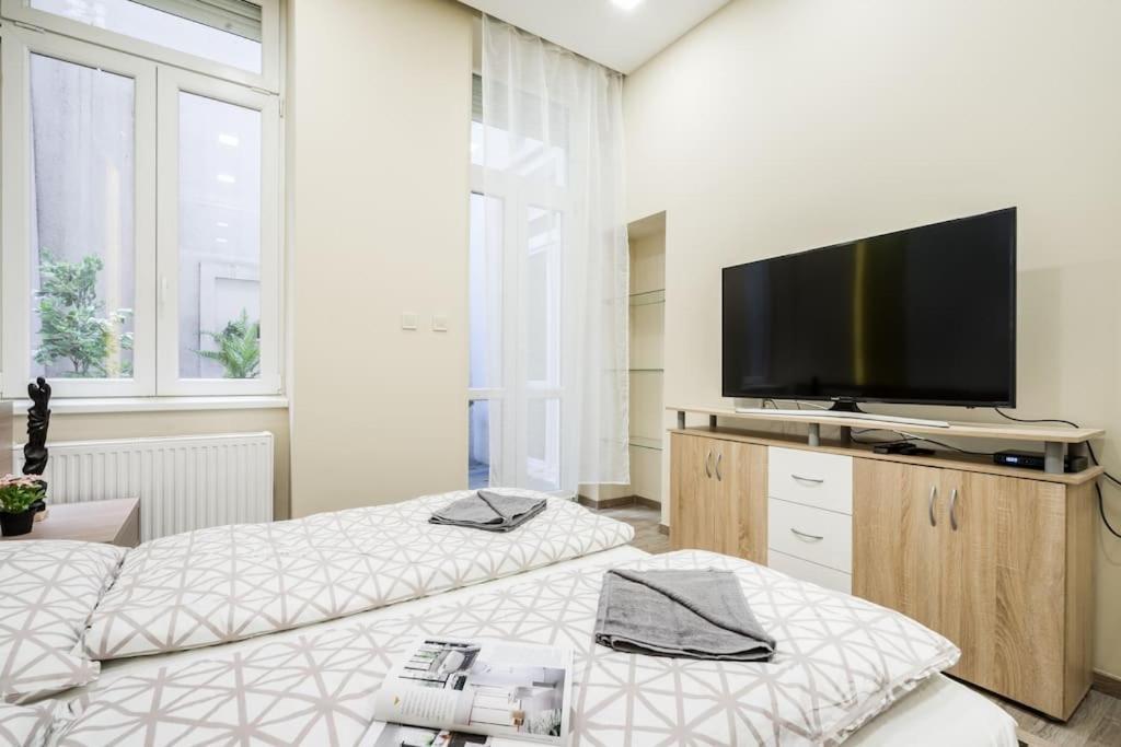 Szalag Utca 6 Luxurious Flat Castle District Lejlighed Budapest Eksteriør billede